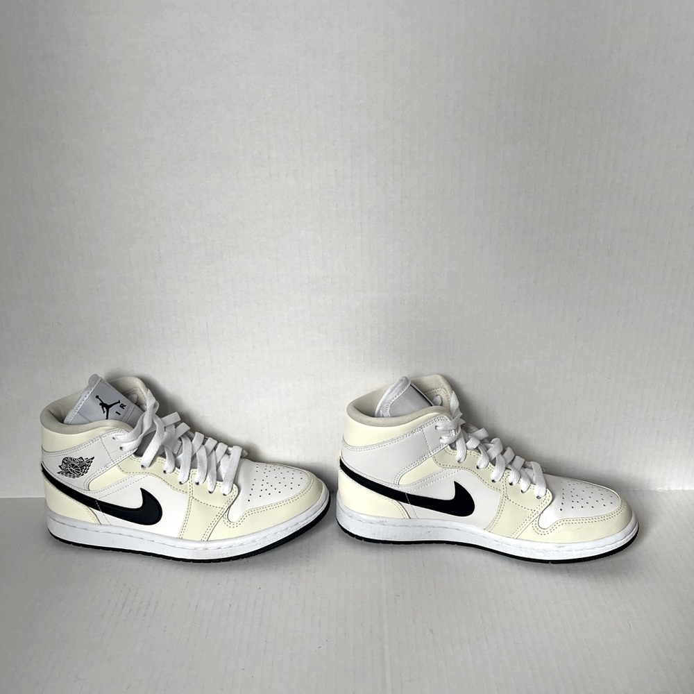 Nike Air Jordan 1 Mid Sneaker size 7